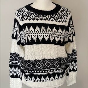 New!Hem & Thread Black and White Crewneck Sweater